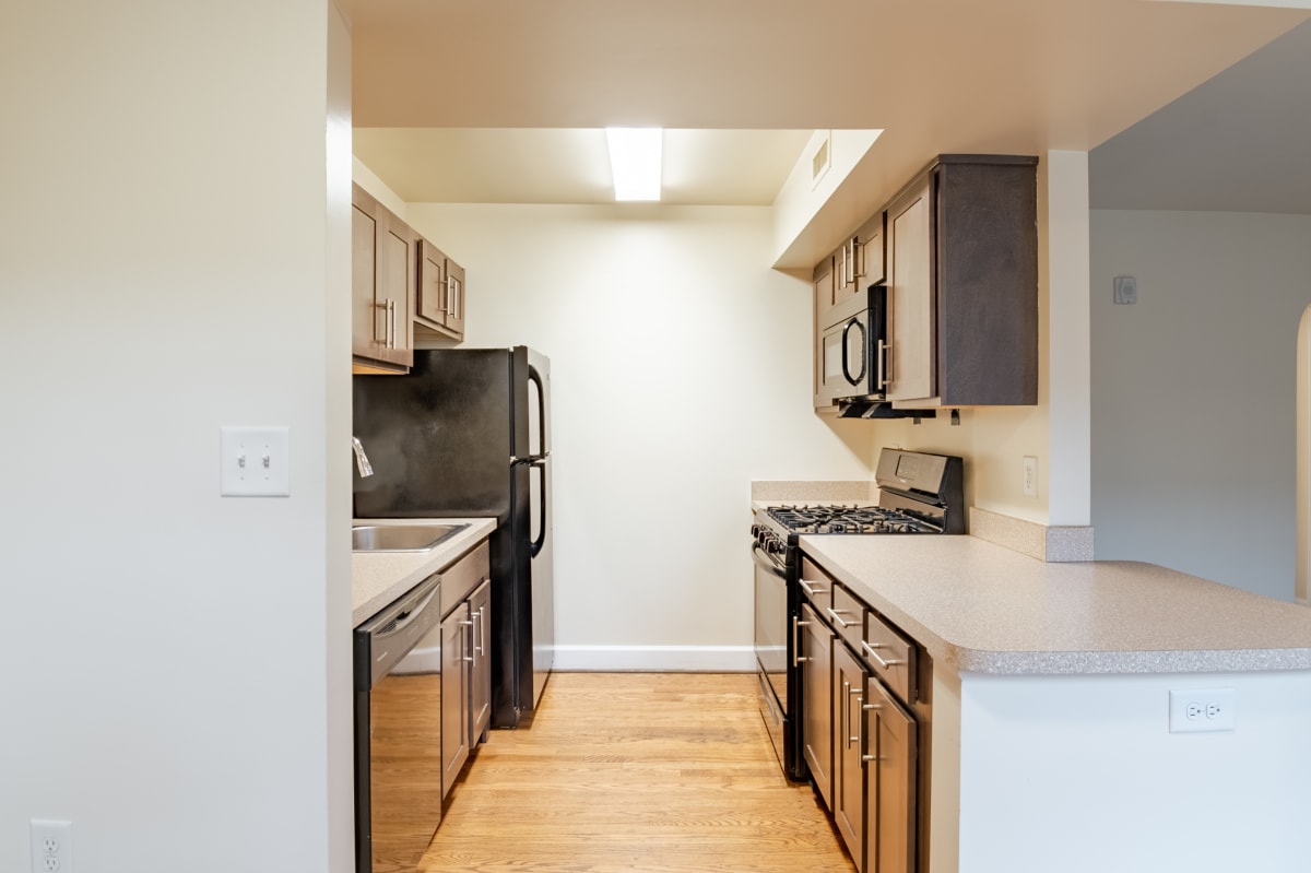 Photos and Video of Clarendon Court in Arlington VA